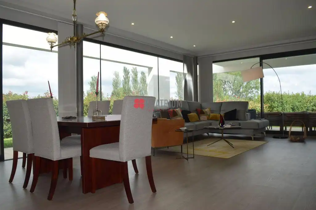Sala d'estar de Casa o xalet en venda en Teo amb Calefacció, Jardí privat i Terrassa