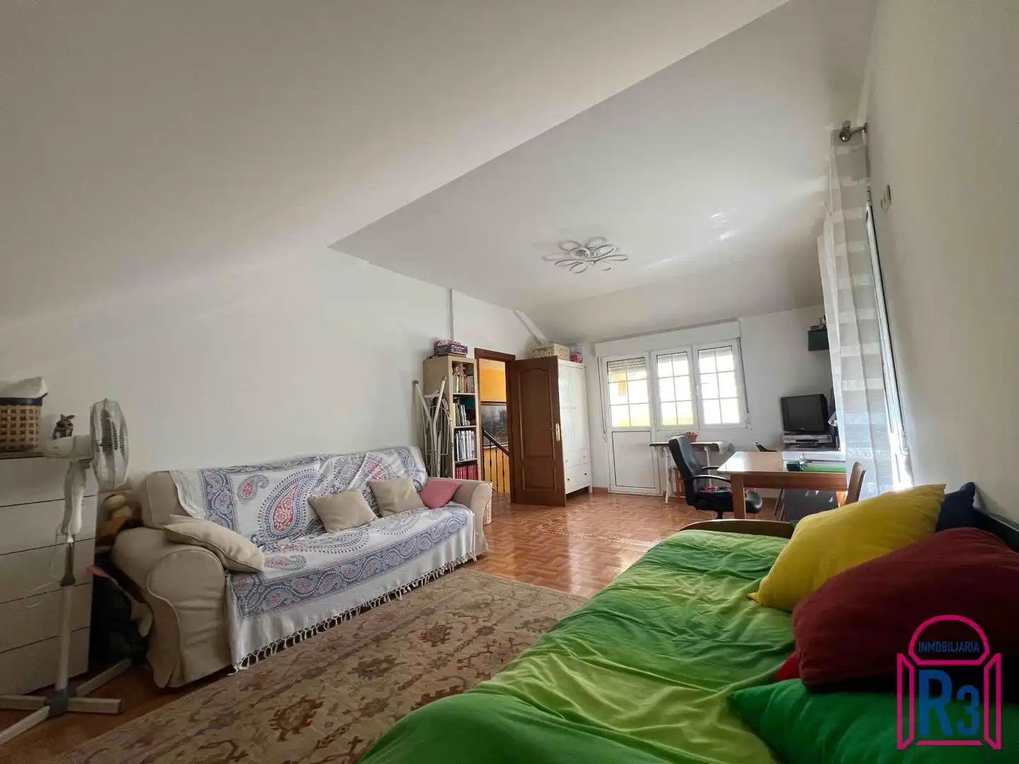 Sala de estar de Casa o chalet en venta en Carrocera con Calefacción, Jardín privado y Amueblado