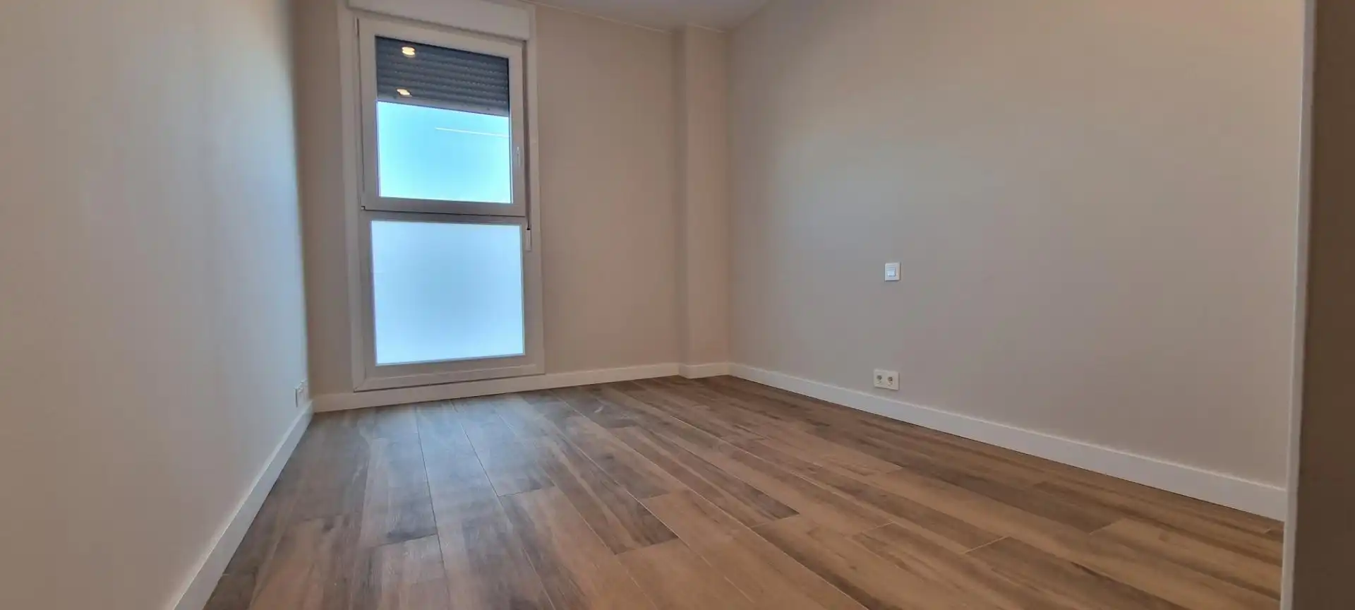 Habitación de Piso en venta en Cuarte de Huerva con Aire acondicionado, Calefacción y Jardín privado