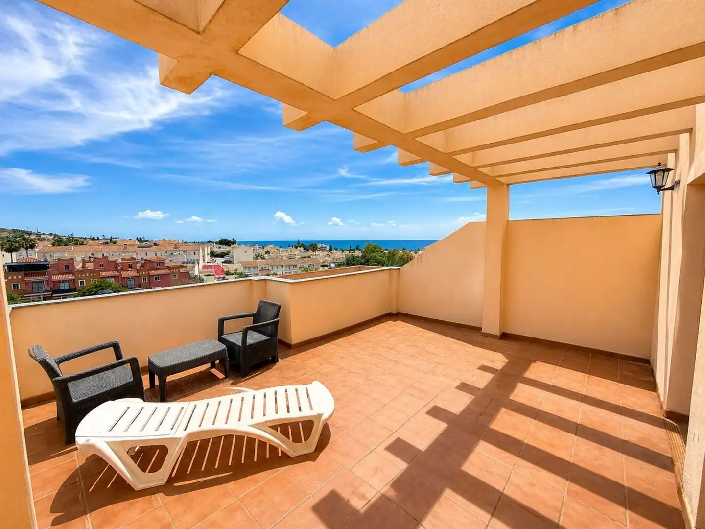 Villa mit Garten zum Verkauf in Urbanizacion Urbanizacion Perla Bahia I