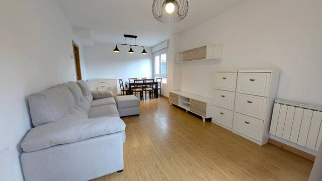 Casa adosada en Alquiler en Picota (la) en Renedo