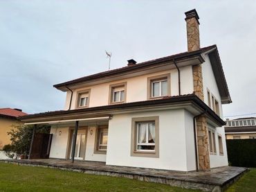 Detached house for sale in DE LOS JAZMINES 368