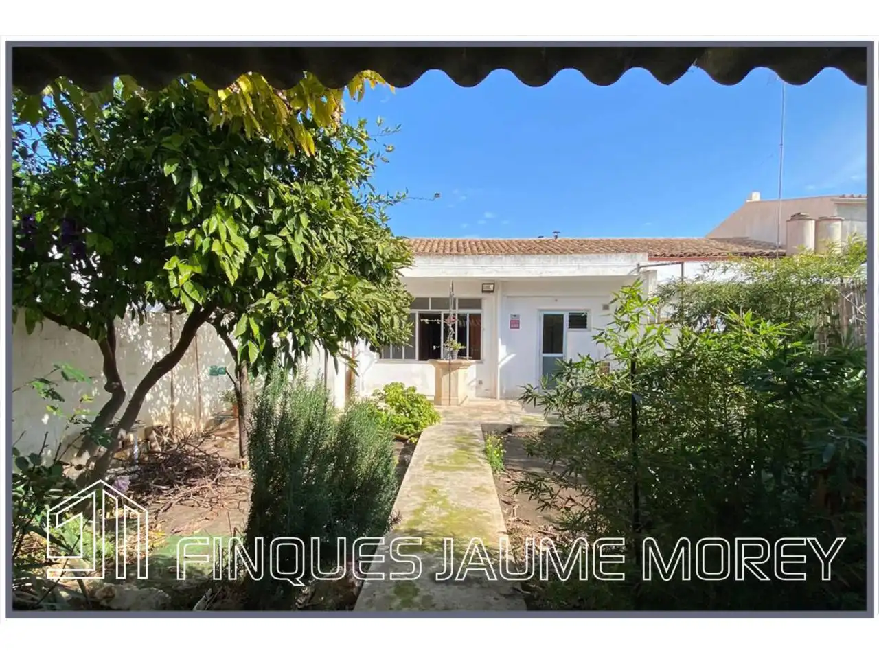 Casa o xalet en venda a Calle Costa i Llobera, 1, Cristo Rey - Parque Europa