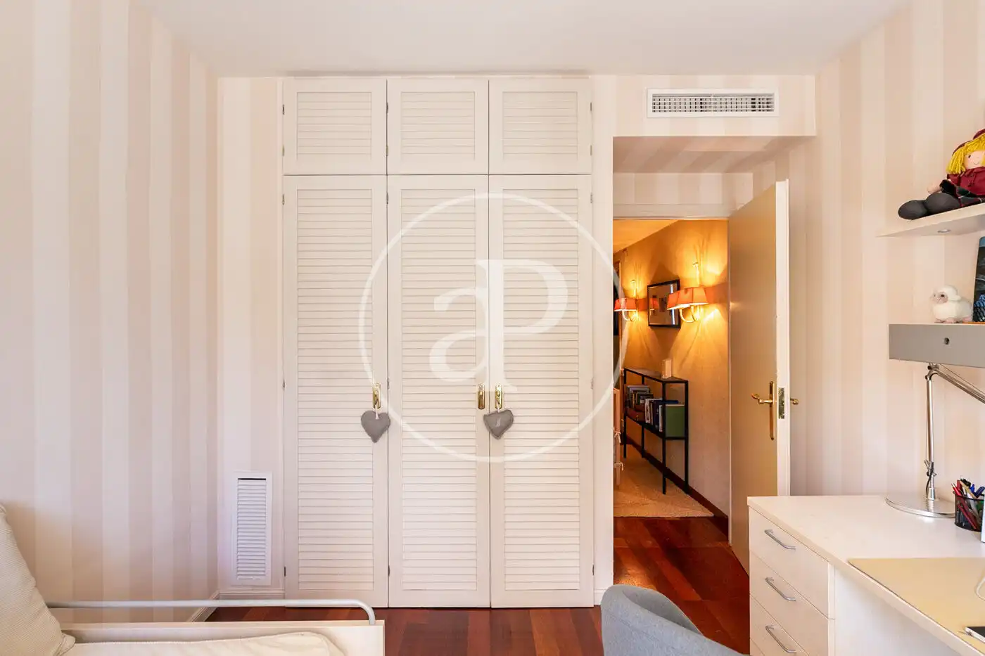 Habitación de Piso en venta en Barcelona con Aire acondicionado, Calefacción y Jardín privado