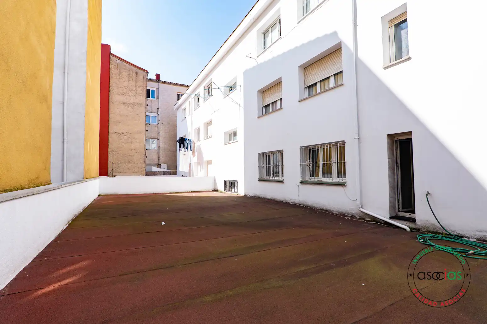 Außenansicht von Wohnung zum Verkauf in Gijón  mit Heizung, Parkett und Balkon