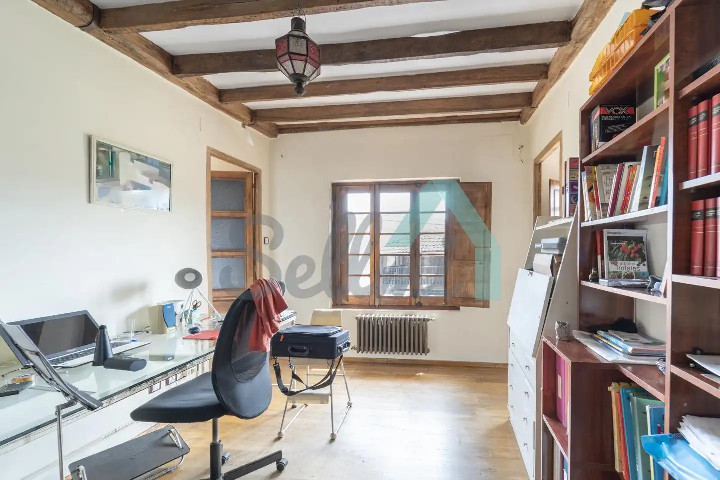 Einfamilien-Reihenhaus zum Verkauf in Carreño mit Heizung, Privatgarten und Parkett