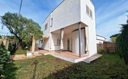 Exterior view of Single-family semi-detached for sale in Cambrils  with Heating, Private garden and Terrace