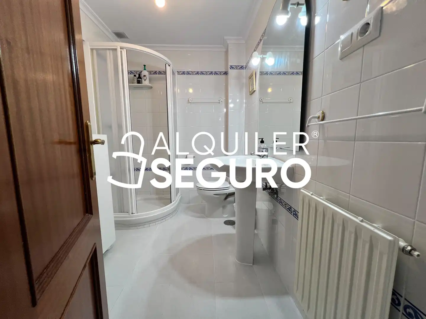 Bany de Pis de lloguer en Cabezón de la Sal amb Calefacció i Moblat