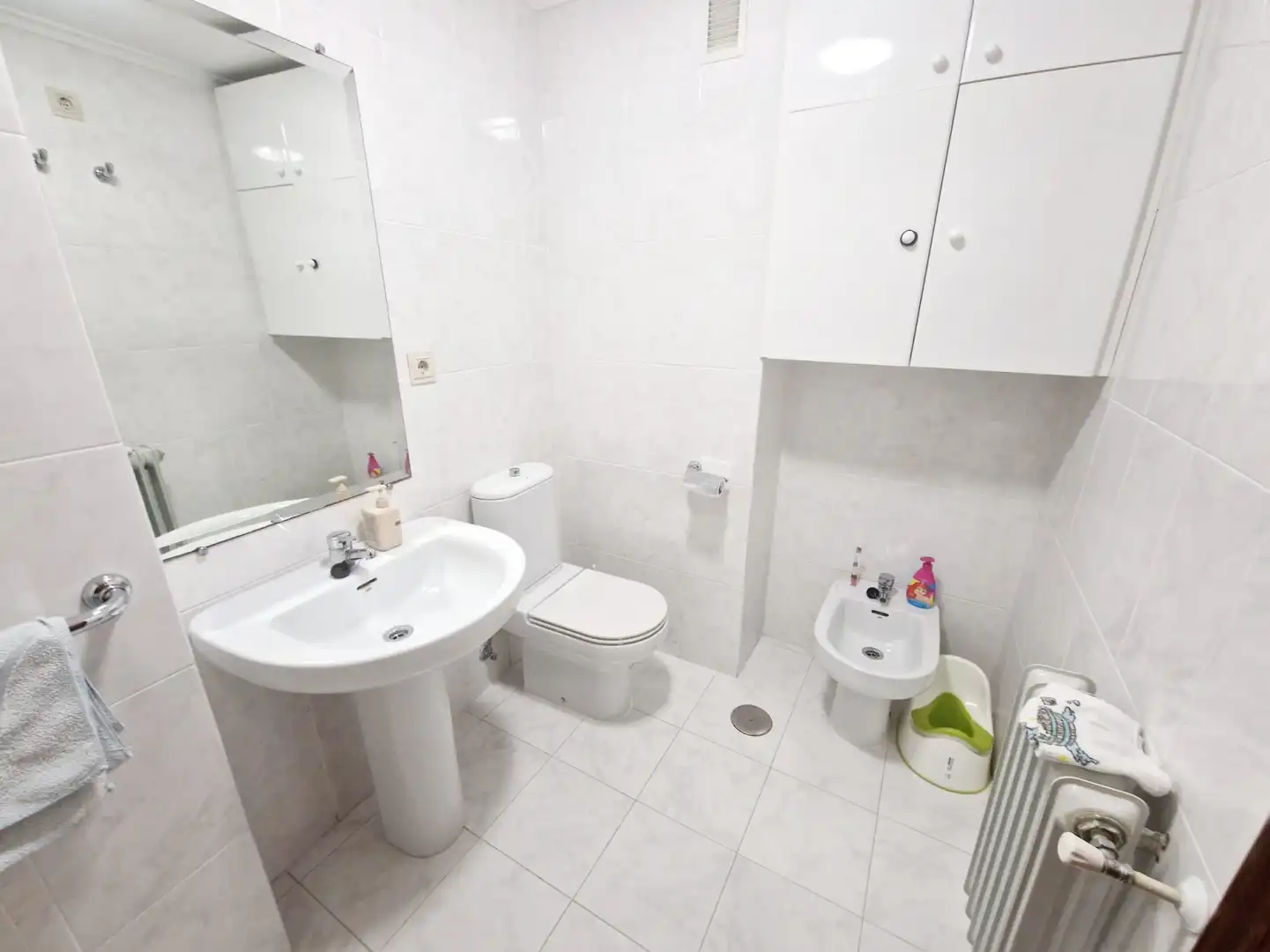 Baño de Piso en venta en Avilés con Calefacción, Parquet y Terraza