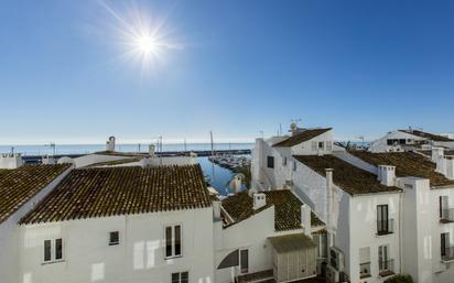 Exterior view of Duplex for sale in Marbella  with Air Conditioner, Swimming Pool and Balcony