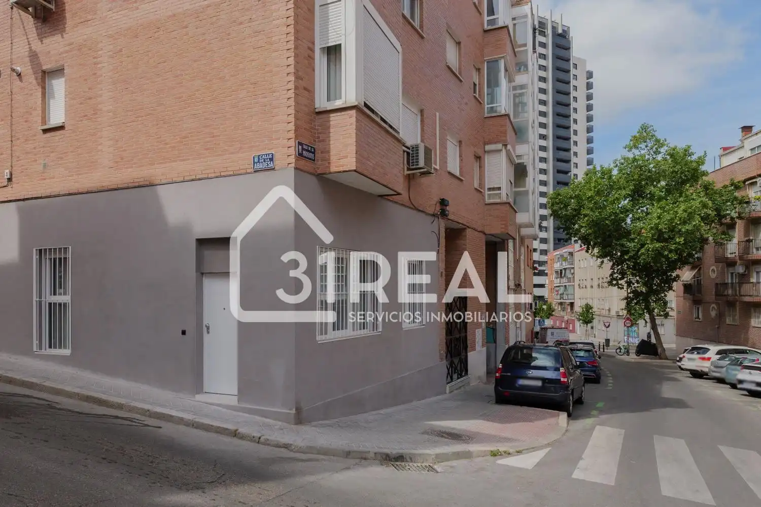 Exterior view of Flat for sale in Madrid  with Heating and Furnished