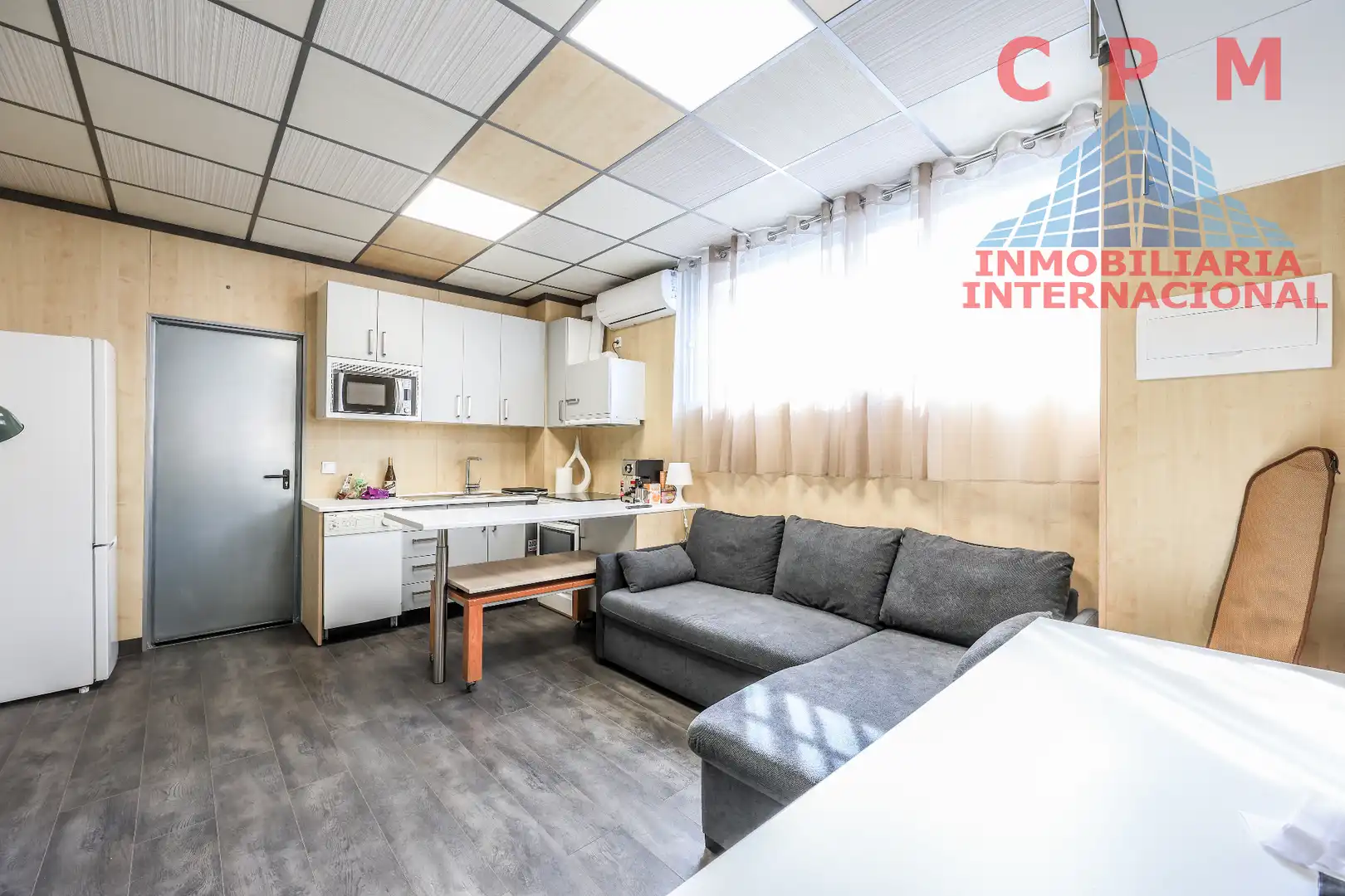 Sala de estar de Nave industrial en venta en Loeches con Calefacción