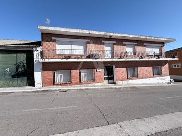 Casa en venda a Calle Benalaque