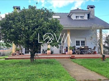 Detached house for sale in Juenga