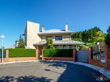 Maison avec piscine à vendre à Oviedo - Urbanización Monte Alto 22