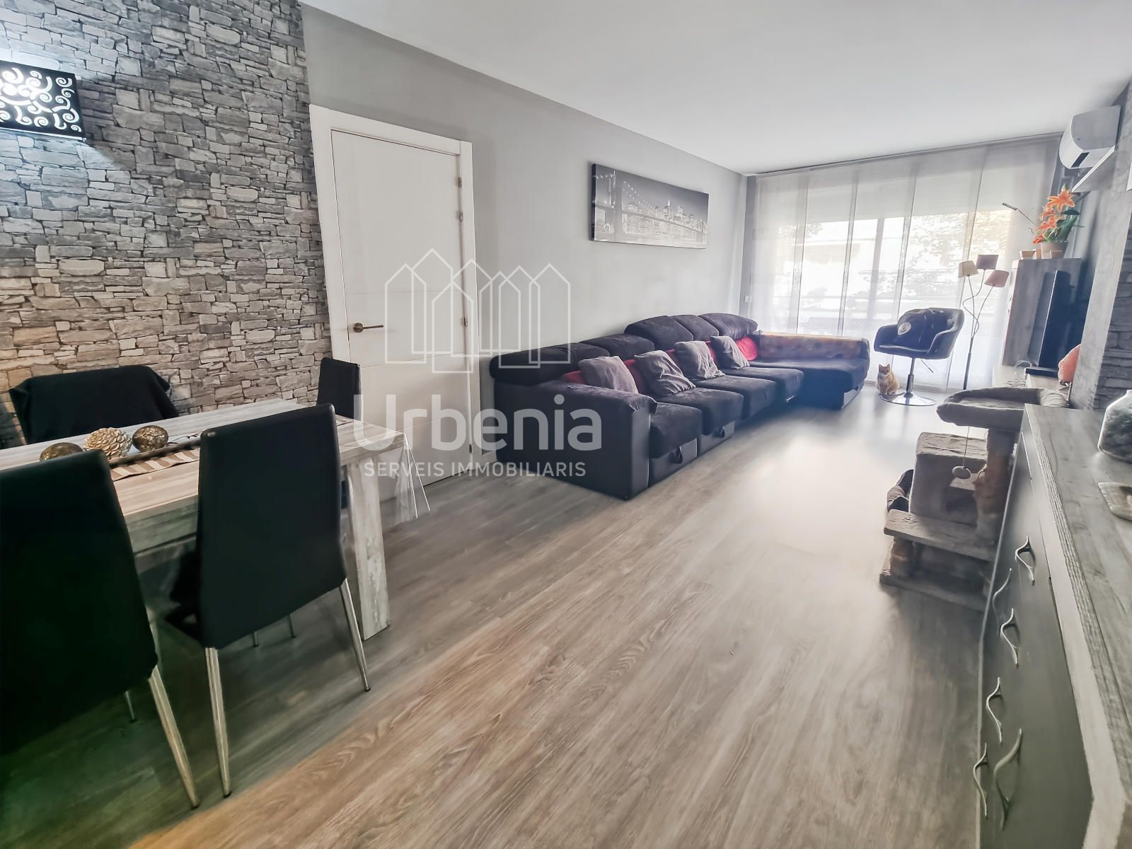 Living room of Flat for sale in Mataró  with Air Conditioner, Heating and Terrace