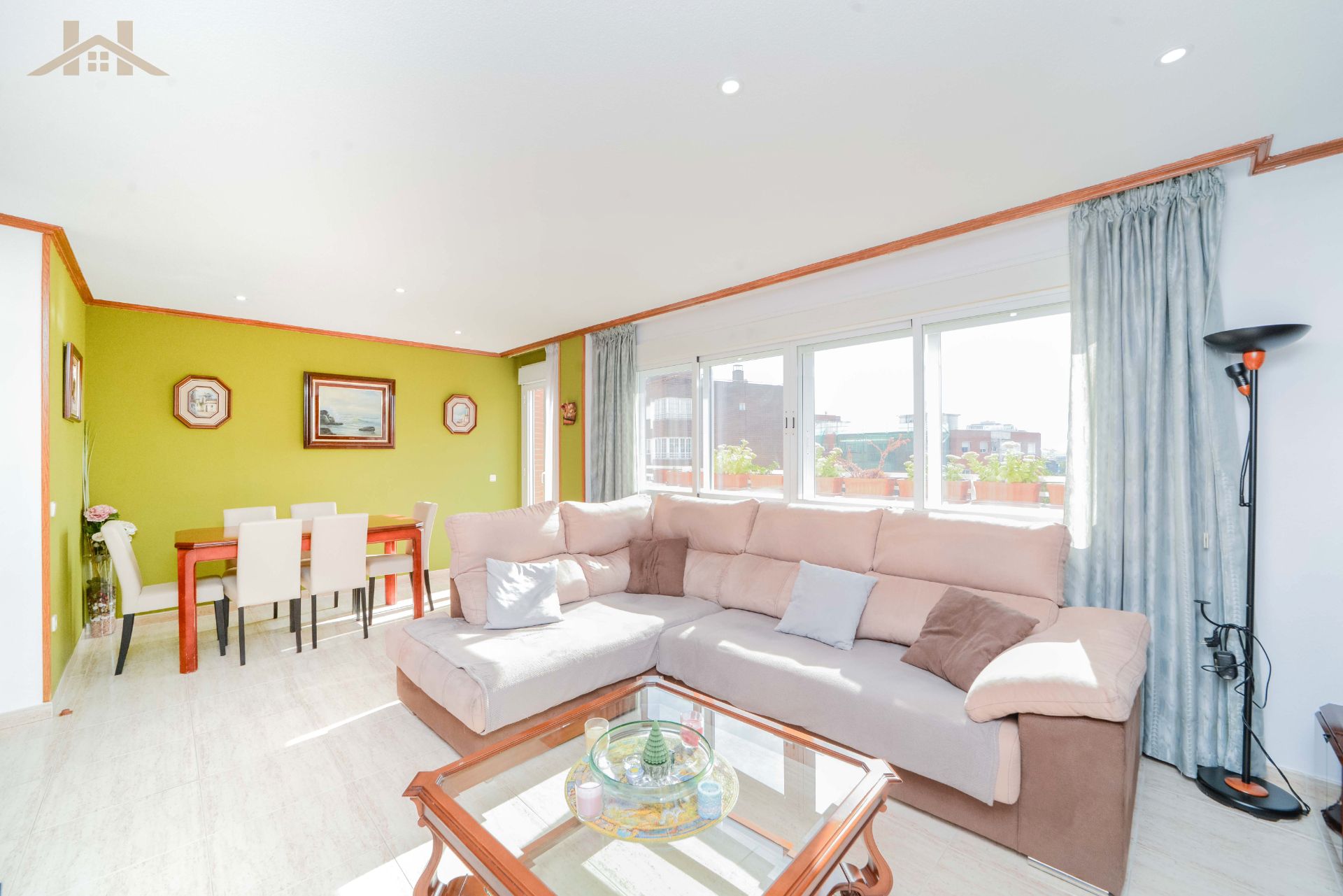 Sala de estar de Piso en venta en Alcorcón con Aire acondicionado, Trastero y Amueblado