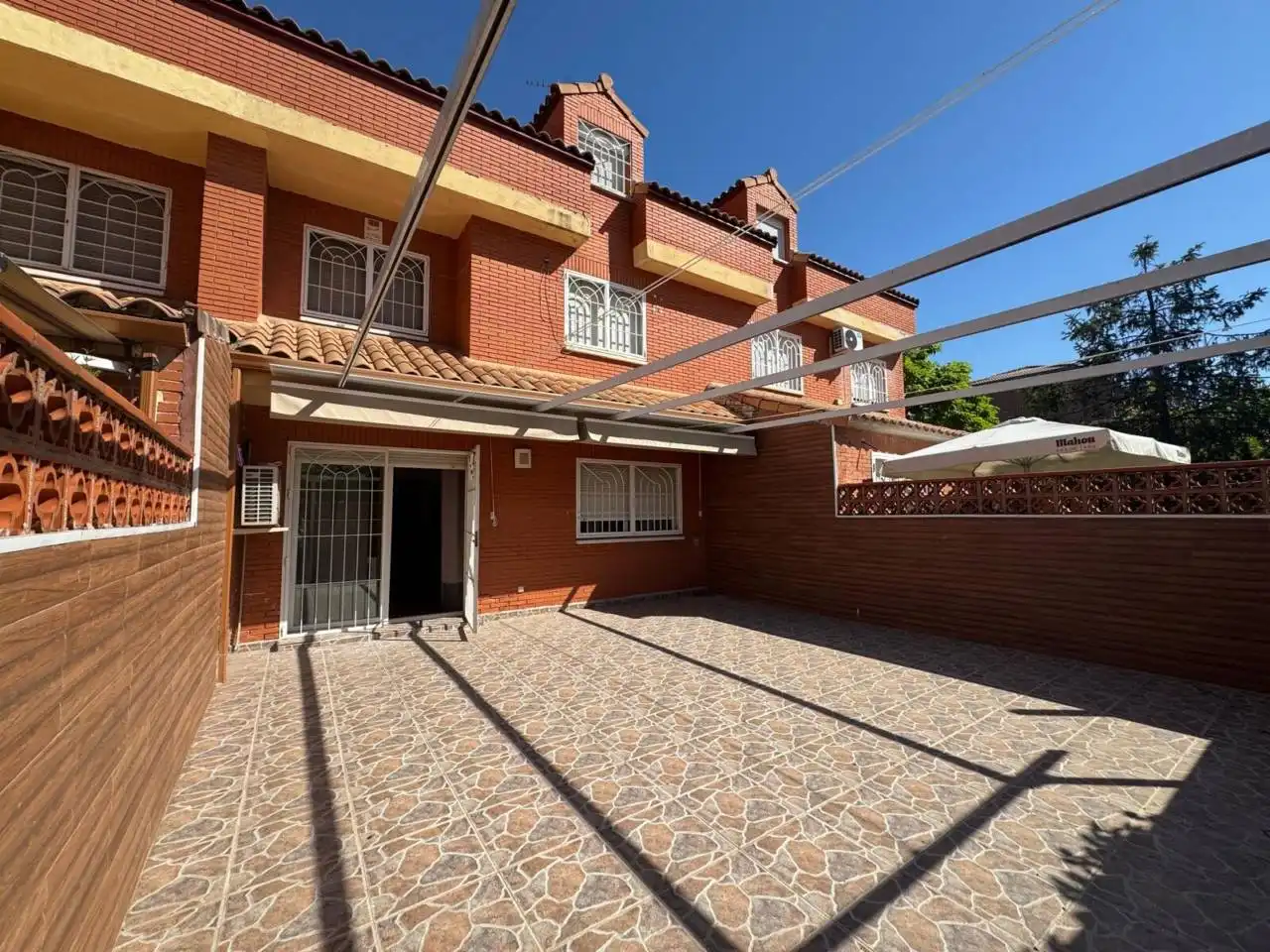 Exterior view of Houses for rent in Alcalá de Henares  with Air Conditioner, Heating and Private garden