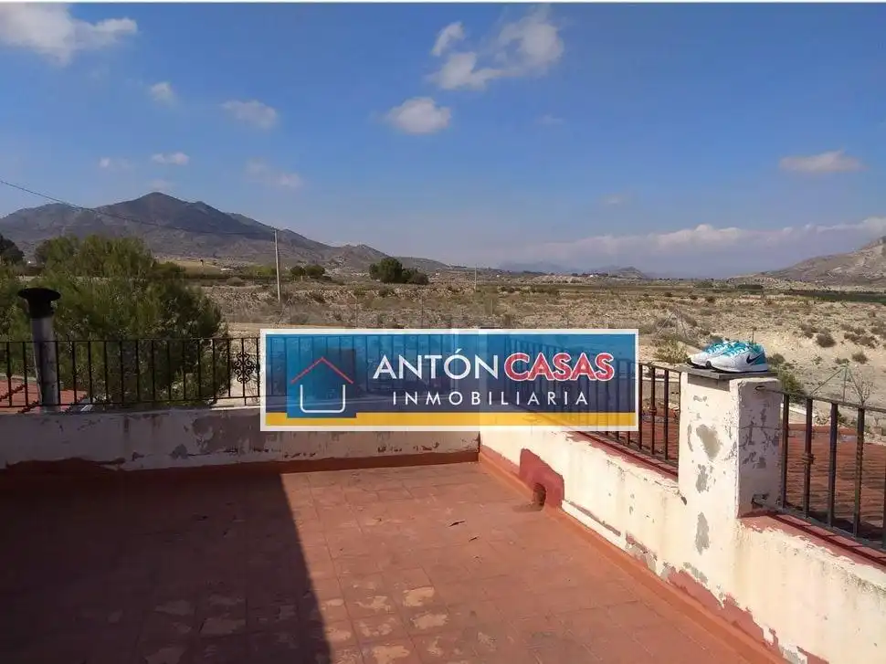 Finca rústica en venda a Novelda