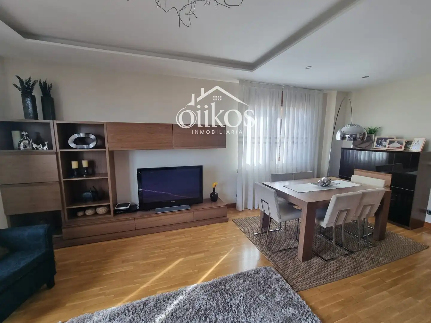 Sala de estar de Casa adosada en venta en Villamayor con Aire acondicionado, Calefacción y Parquet