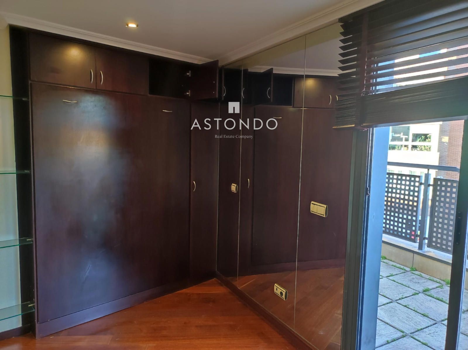 Dormitori de Pis de lloguer en  Madrid Capital amb Aire condicionat, Calefacció i Terrassa