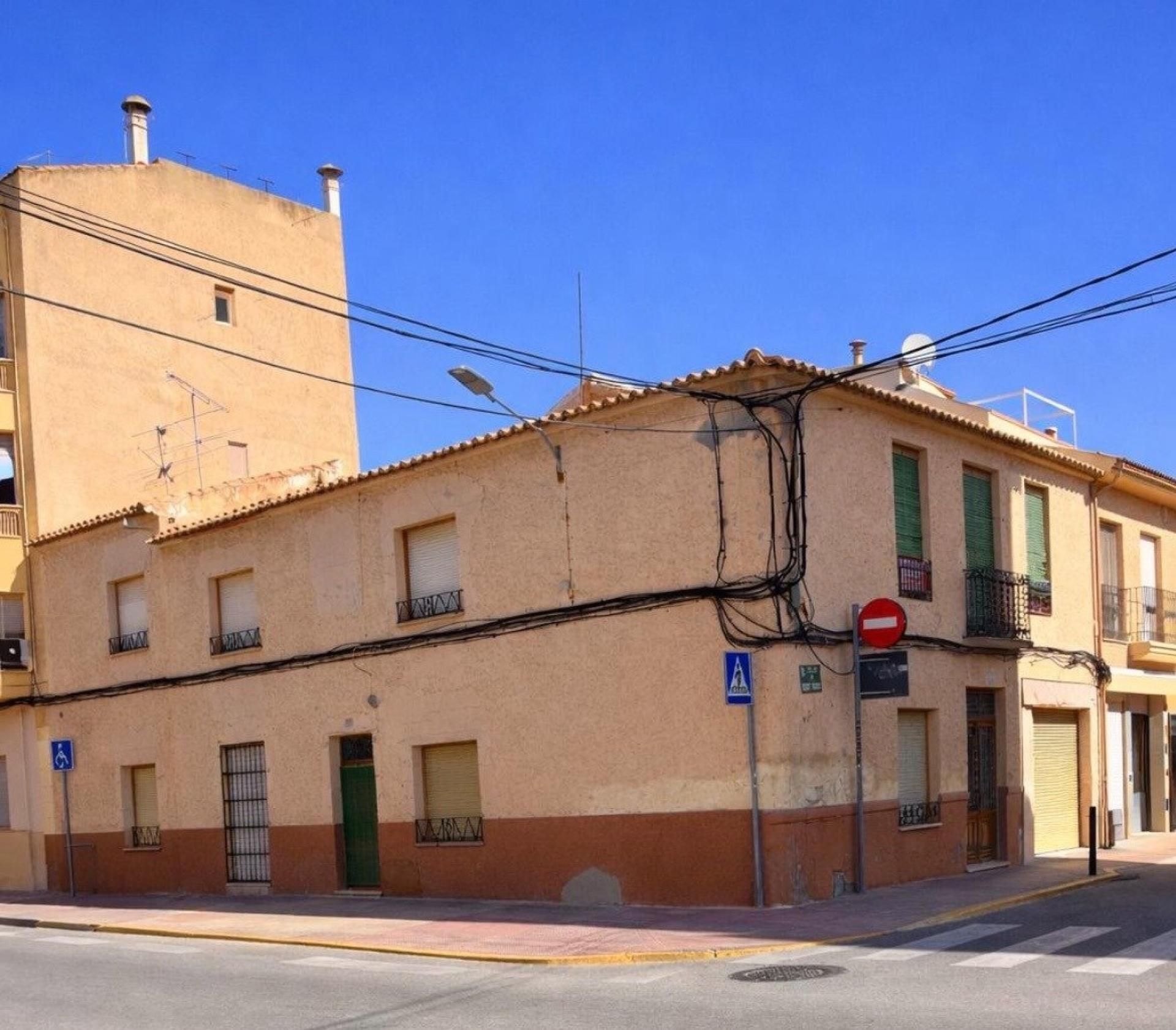 Vista exterior de Casa adosada en venta en Almansa