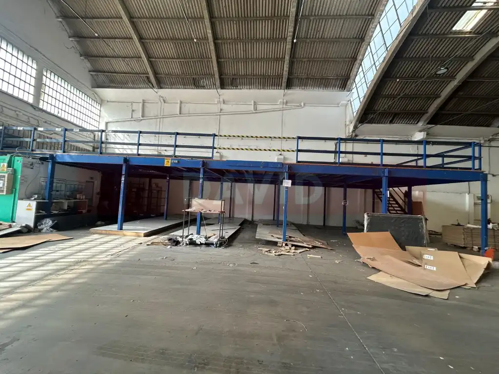 Industrial building for sale in Calle Crom Del, imagen 5