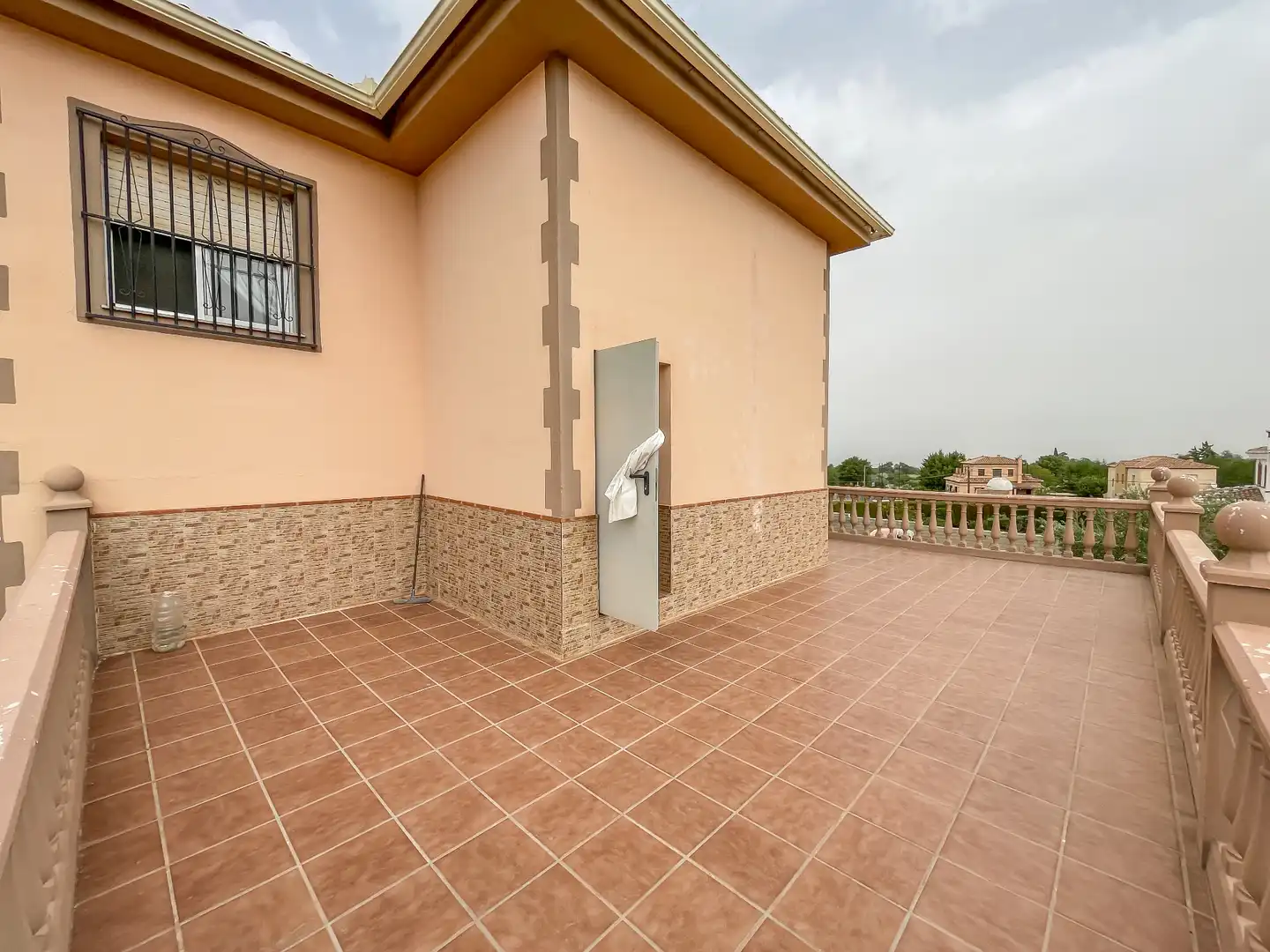 Terrassa de Casa o xalet en venda en Villa de Otura amb Jardí privat, Terrassa i Piscina