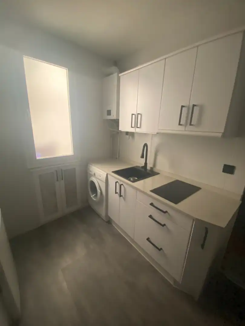 Kitchen of Flat for rent in Madrid  with Air Conditioner and Furnished