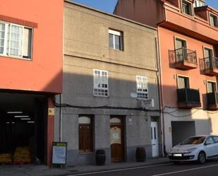 Vista exterior de Casa o xalet en venda en Ribeira amb Traster