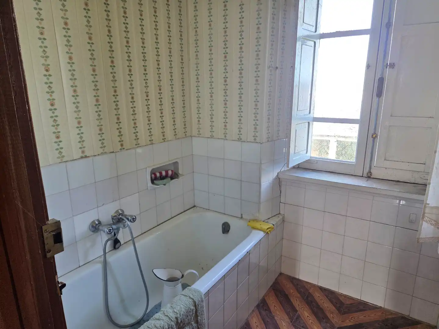 Bany de Casa o xalet en venda en Barreiros amb Jardí privat, Traster i Moblat