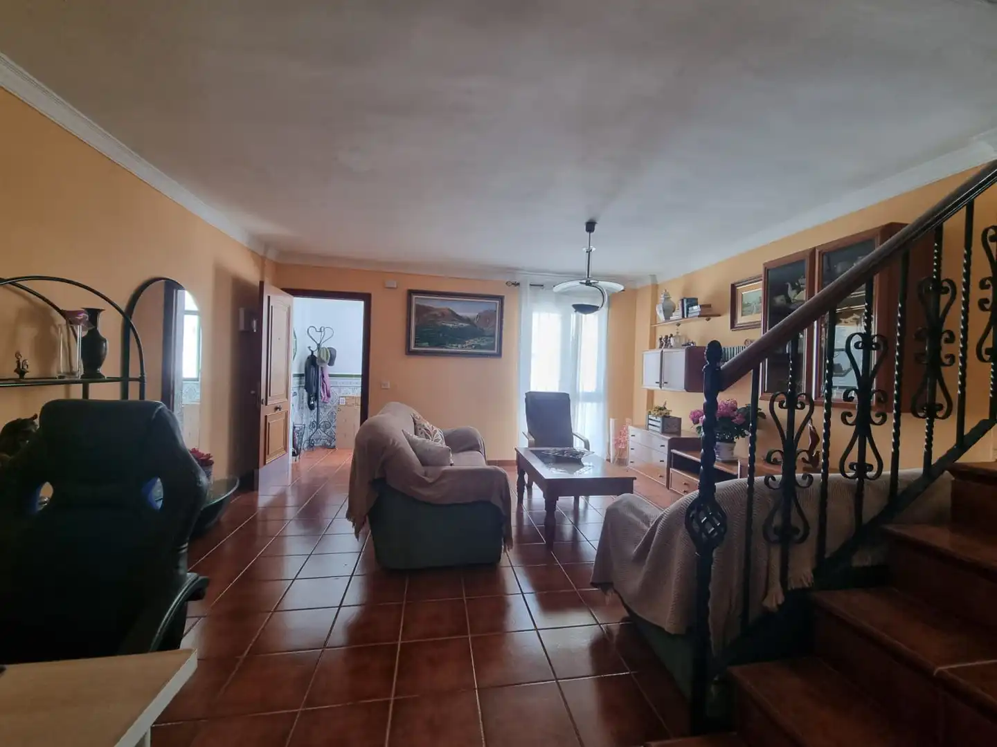 Sala de estar de Casa adosada en venta en Torremolinos con Aire acondicionado y Terraza