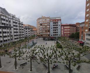 Exterior view of Flat for sale in León Capital   with Heating, Terrace and Storage room