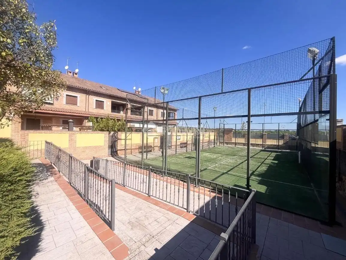 Exterior view of Detached homes for sale in Navalcarnero  with Heating and Community pool