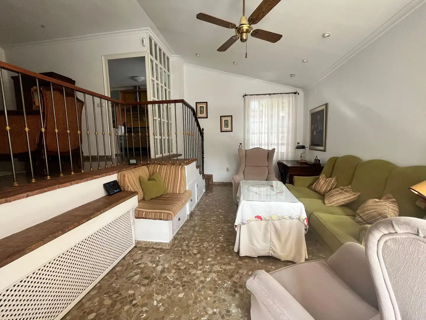 Living room of Houses for sale in Sevilla  with Air Conditioner, Heating and Private garden
