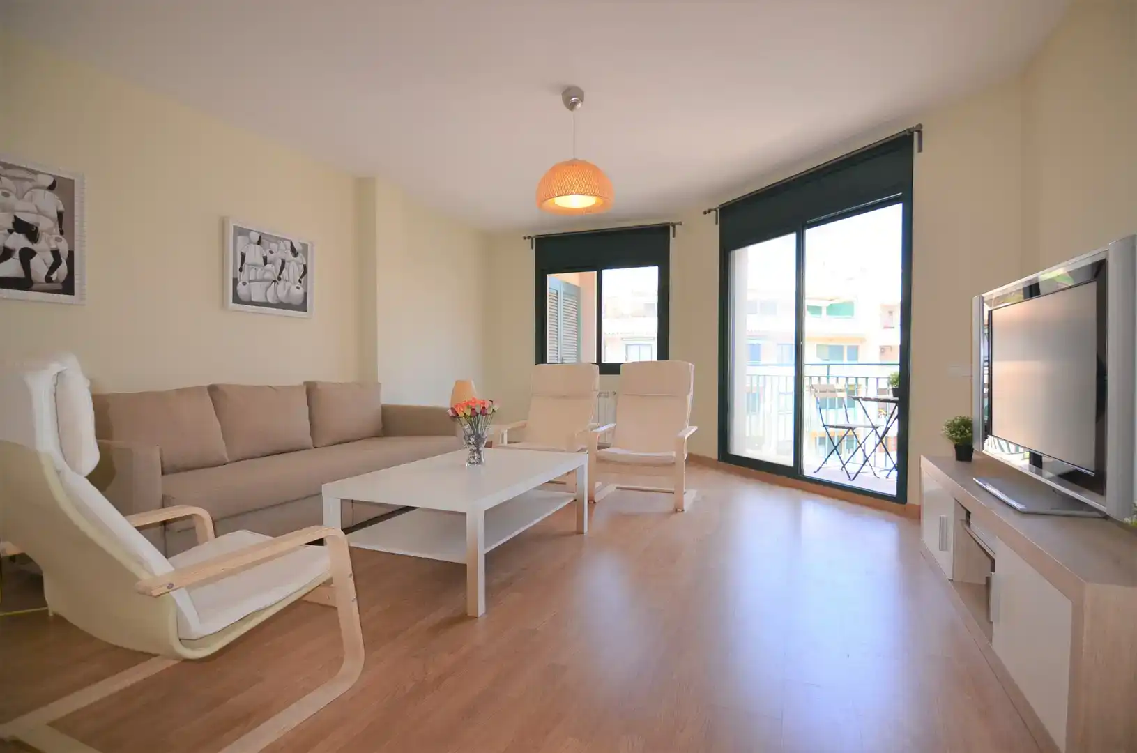 Wohnzimmer von Wohnung zur Miete in Cambrils mit Klimaanlage und Balkon
