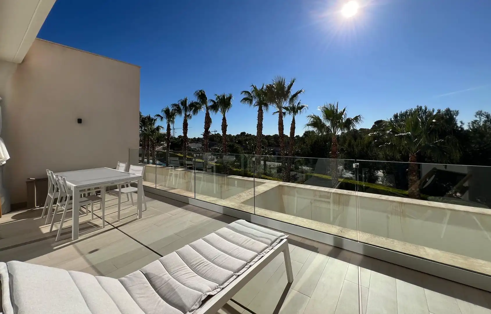 Terraza de Apartamento de alquiler en Orihuela con Aire acondicionado, Calefacción y Jardín privado
