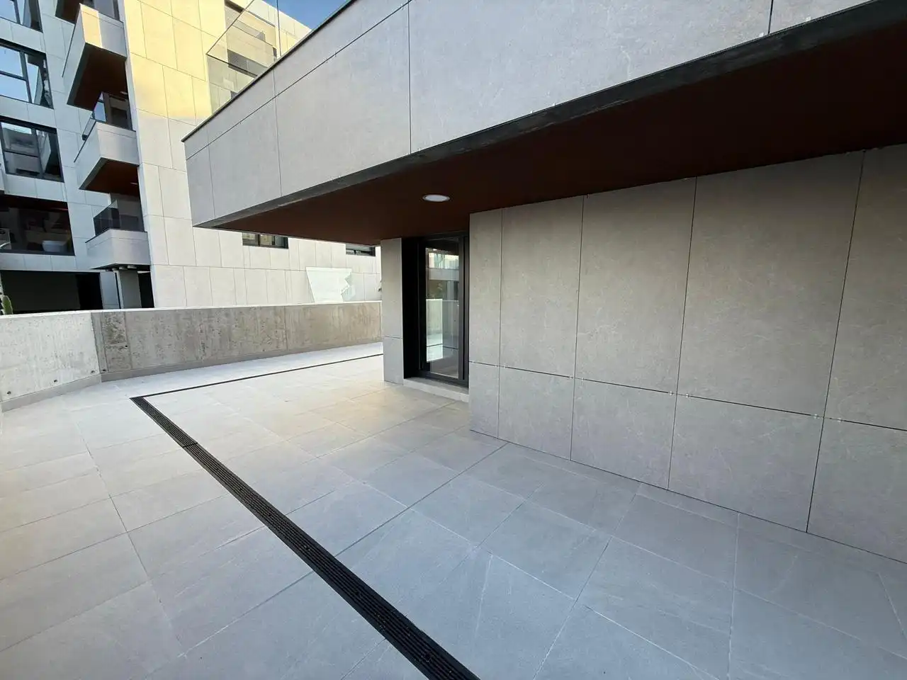 Vista exterior de Planta baixa en venda en Castro-Urdiales amb Terrassa, Traster i Piscina comunitària