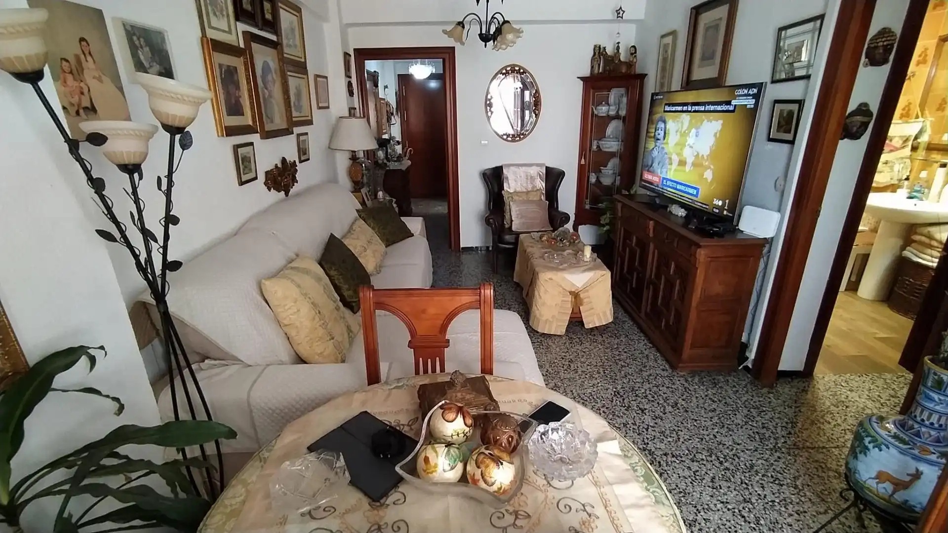 Sala d'estar de Pis en venda en Carretera de Cádiz