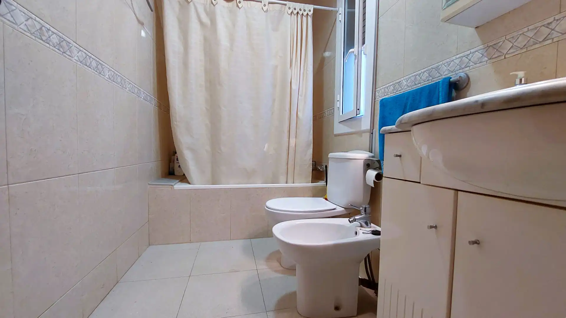 Bany de Casa o xalet en venda en Sant Llorenç Savall amb Jardí privat, Terrassa i Piscina