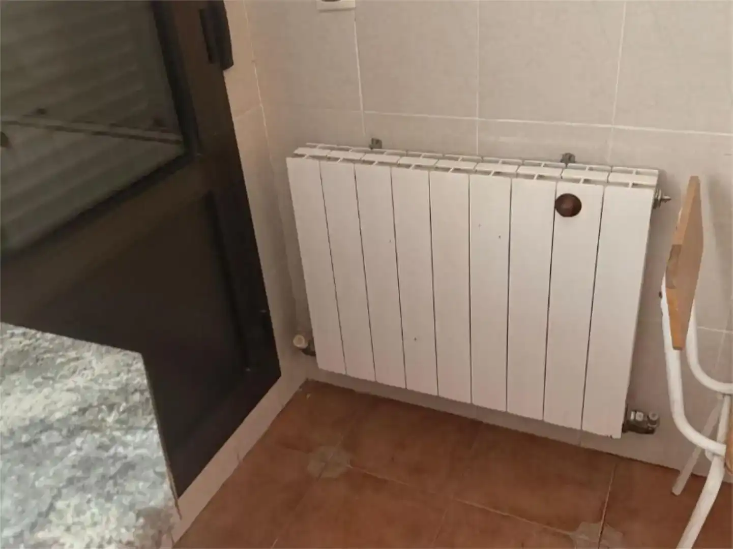 Baño de Piso en venta en Escatrón con Aire acondicionado, Amueblado y Balcón