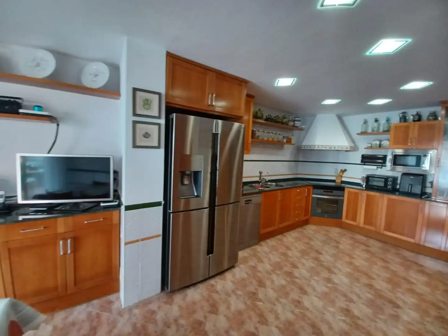 Cocina de Casa o chalet en venta en Pineda de Mar con Aire acondicionado, Calefacción y Jardín privado