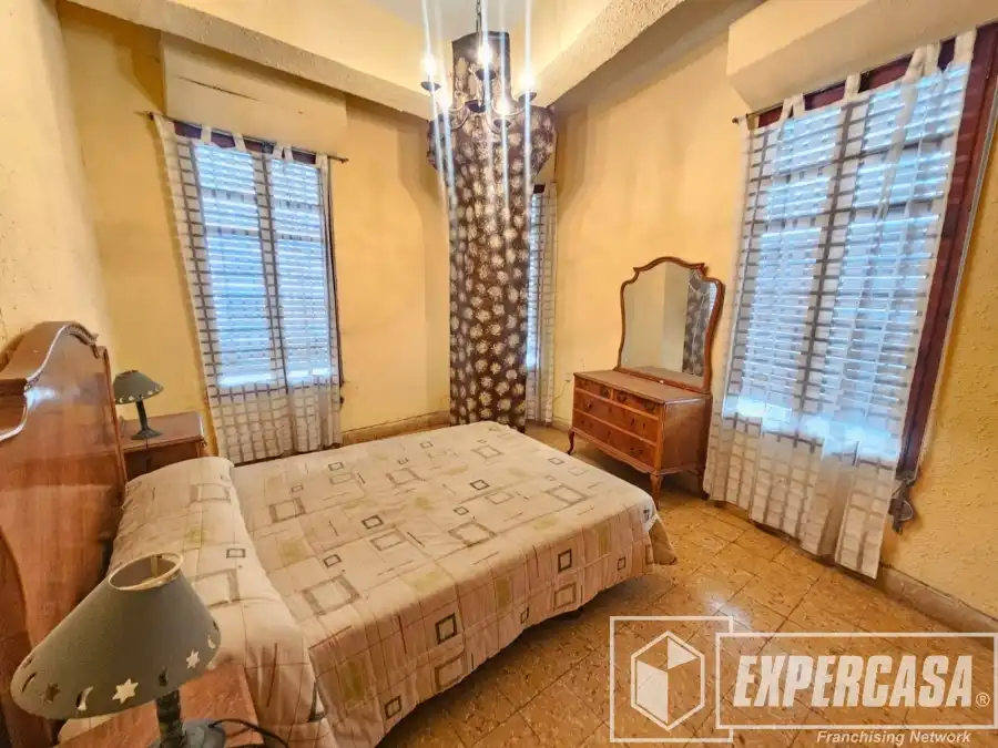 Schlafzimmer von Gebäude zum Verkauf in Silla