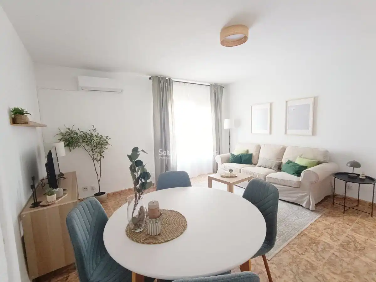 Wohnzimmer von Wohnung zur Miete in Martos mit Klimaanlage, Heizung und Terrasse