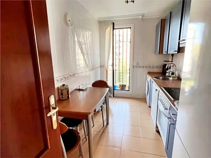 Cocina de Piso de alquiler en Santander con Calefacción, Terraza y Trastero