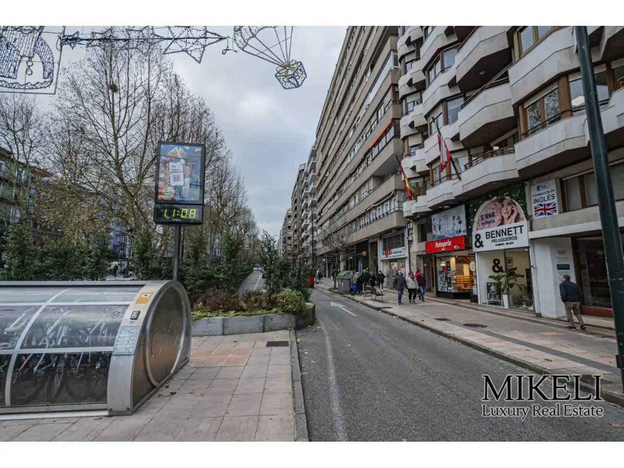 Vista exterior de Edificio en venta en Santander