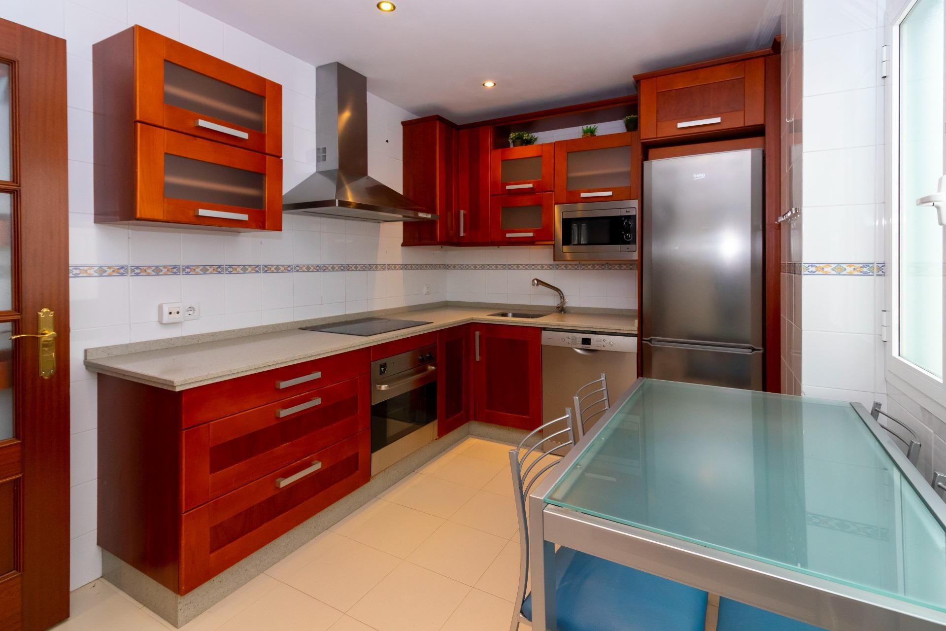 Kitchen of Flat for sale in Badajoz Capital  with Air Conditioner, Heating and Storage room