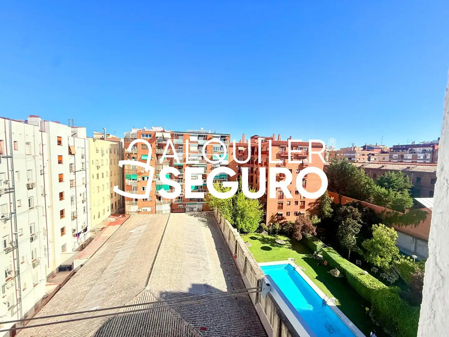 Piso con ascensor en alquiler en de Fernández de los Ríos