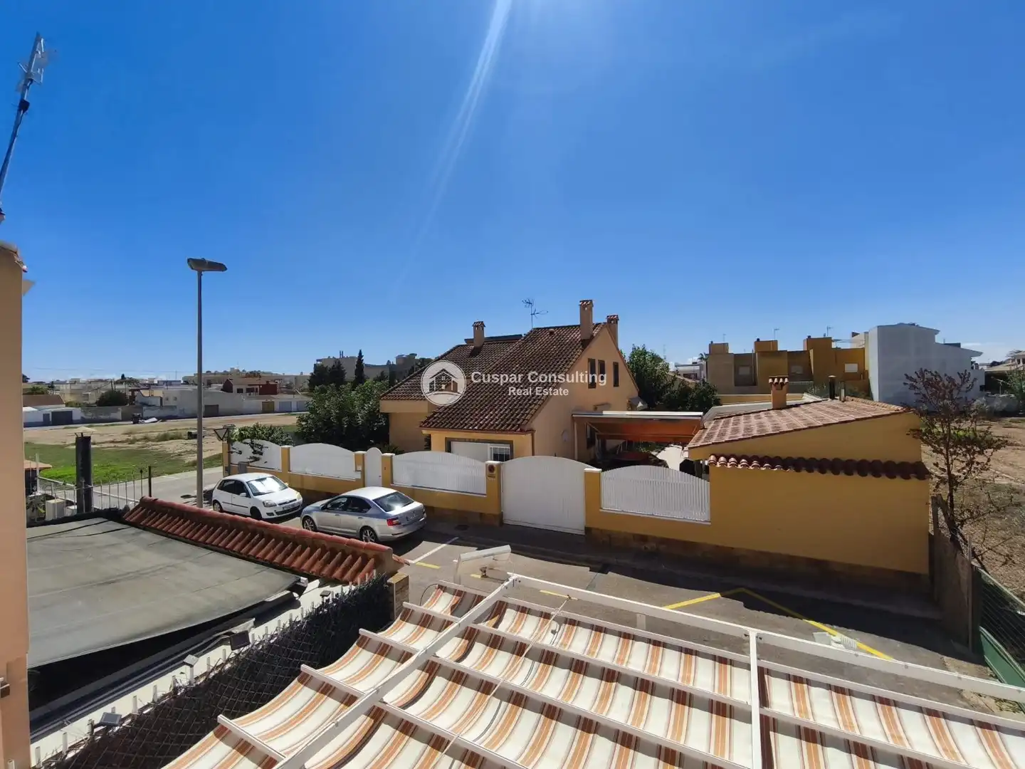 Vista exterior de Casa adosada en venta en San Pedro del Pinatar con Aire acondicionado, Calefacción y Terraza