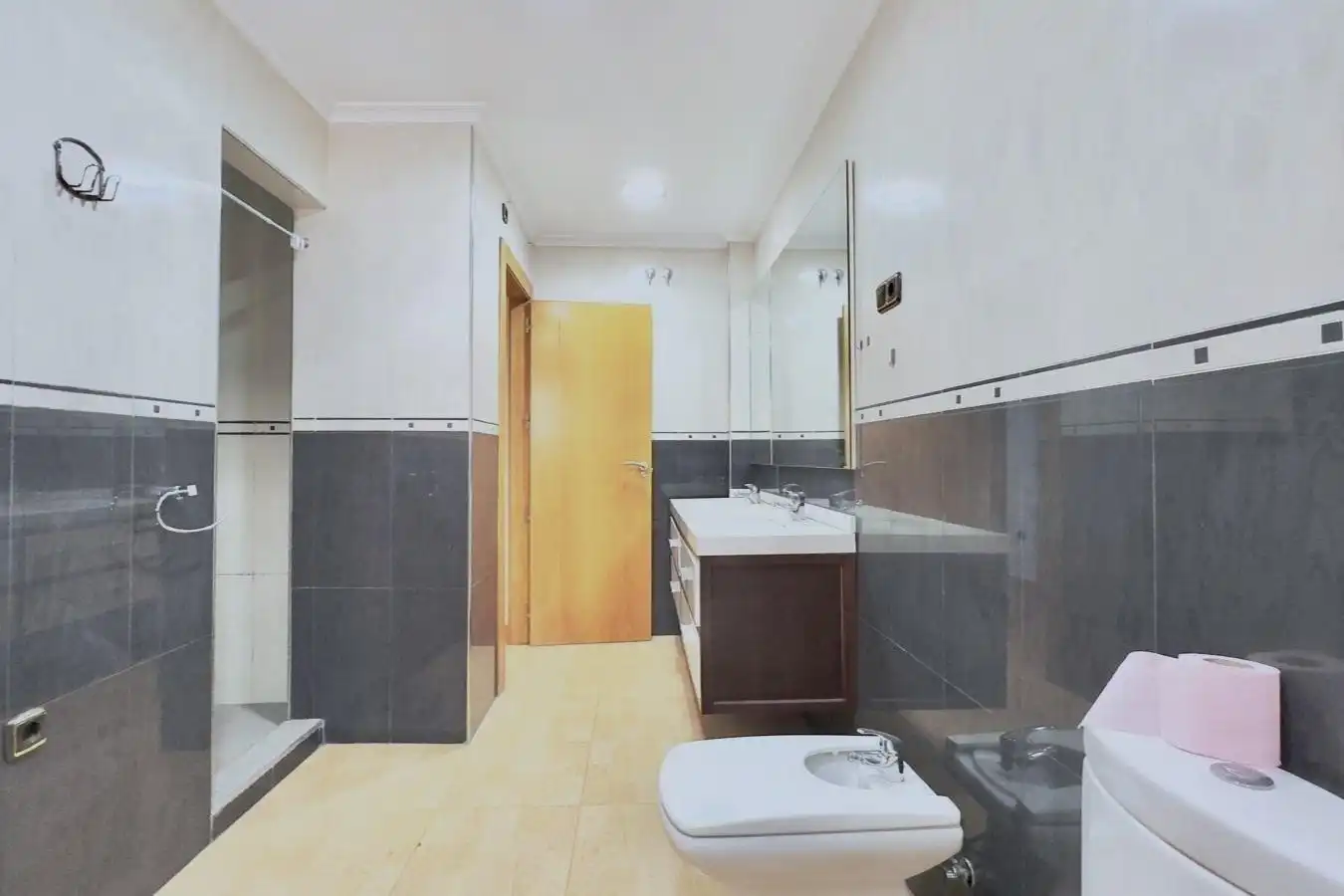 Bathroom of Attic for sale in Torrevieja  with Air Conditioner, Heating and Furnished